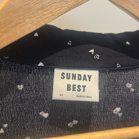 Sunday Best Navy Blue Heart Print Short Sleeves Cropped Top - Picture 3 of 16